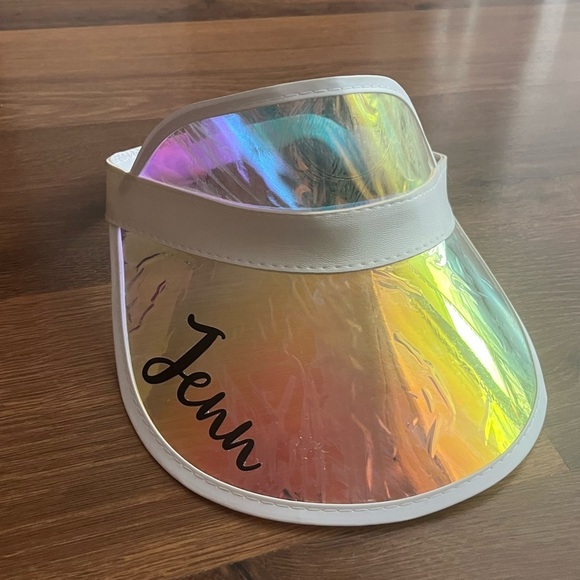 FREE Clear/White Visor w/Jenn - Picture 3 of 11